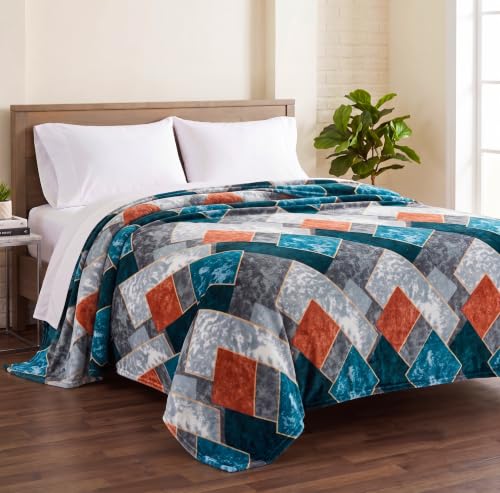 Image of VAS COLLECTIONS 280 GSM Flannel Blanket for Double Bed, Ultra Soft Plush Fleece Blanket, Warm & Cozy Heavy Winter Blanket, Breathable AC Blanket, for Home & Hotel, 220 x 230 cm - Deep Teal