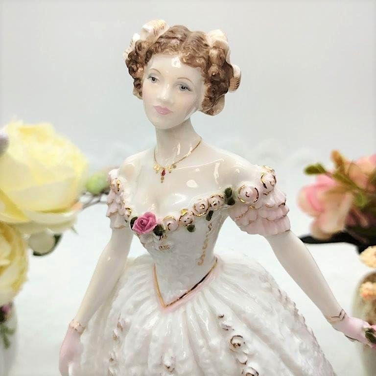 British Exclusive Royal Wooster Figurine Sweetest Valentine