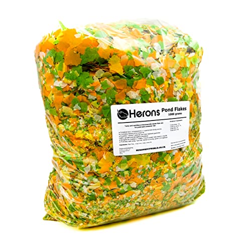 HERONS - Pond Flakes 1 KG - 10L - For Koi Carp and Other Pond and Coldwater Fish - With Essential Vitamins Minerals and Trace Elements - Supports Healthy Immune System - Does Not Cloud Water