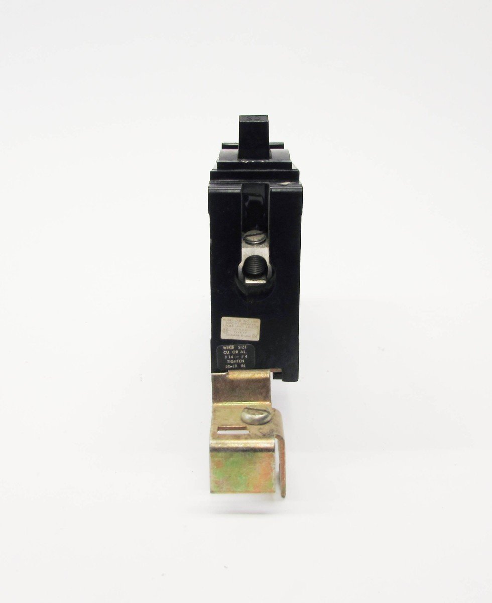 SCHNEIDER ELECTRIC 277-VOLT 30-AMP FY14030A Molded CASE Circuit Breaker 277V 30A