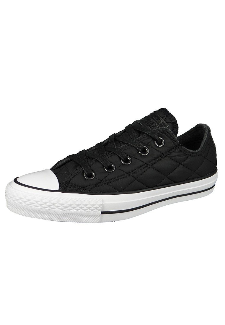 ConverseWomen's Chuck Taylor All Star Low Top Sneakers
