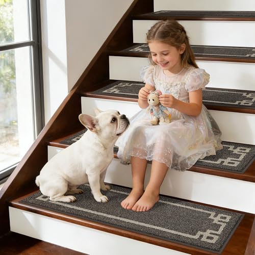 BEQHAUSE Treppenstufen Matten, 4 Stück Treppenstufenmatten, Stufenmatten Selbstklebend für Kinder, Älteste und Haustiere, 100% Polyester TPE - Rücken, 22x70cm, Braun