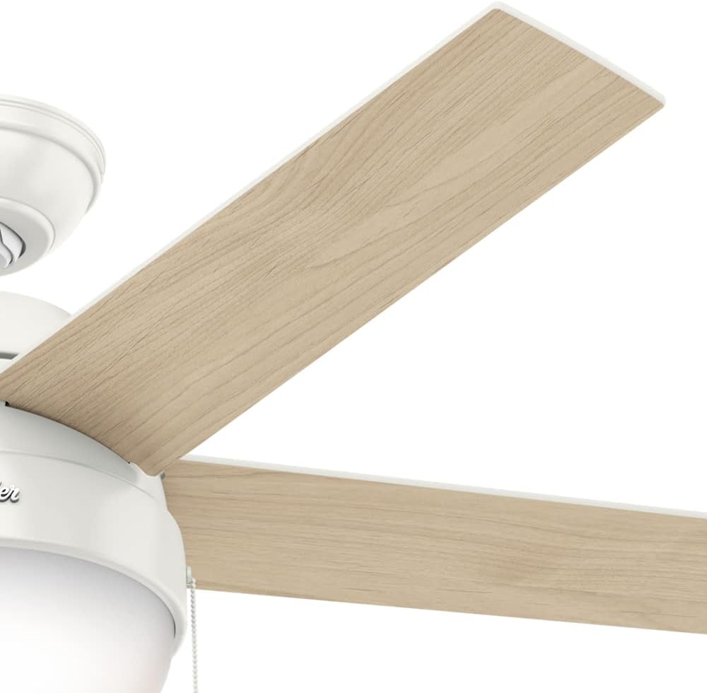 Hunter Fan 46 inch Contemporary Low Profile Ceiling Fan with Light Kit in Fresh White (Renewed)