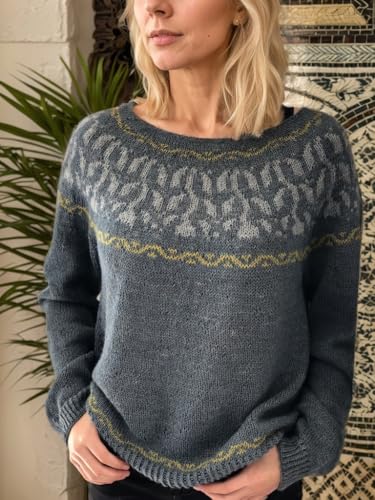 Women's 2025 Trendy Classic Fair Isle Pattern Knit Sweater Casual Loose Crewneck Long Sleeve Lightweight Jumper Tops2