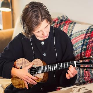 Caramel CAG28 Glossy Curly Acacia 23″ Concert Ukulele for Beginner | Handmade Ukelele Starter Kit - Les Beatles, Paul McCartney, John Lennon, RIngo Starr, George Harrison Caramel CAG28 Glossy Curly Acacia 23" Concert Ukulele for Beginner | Handmade Ukelele Starter Kit – Image 6