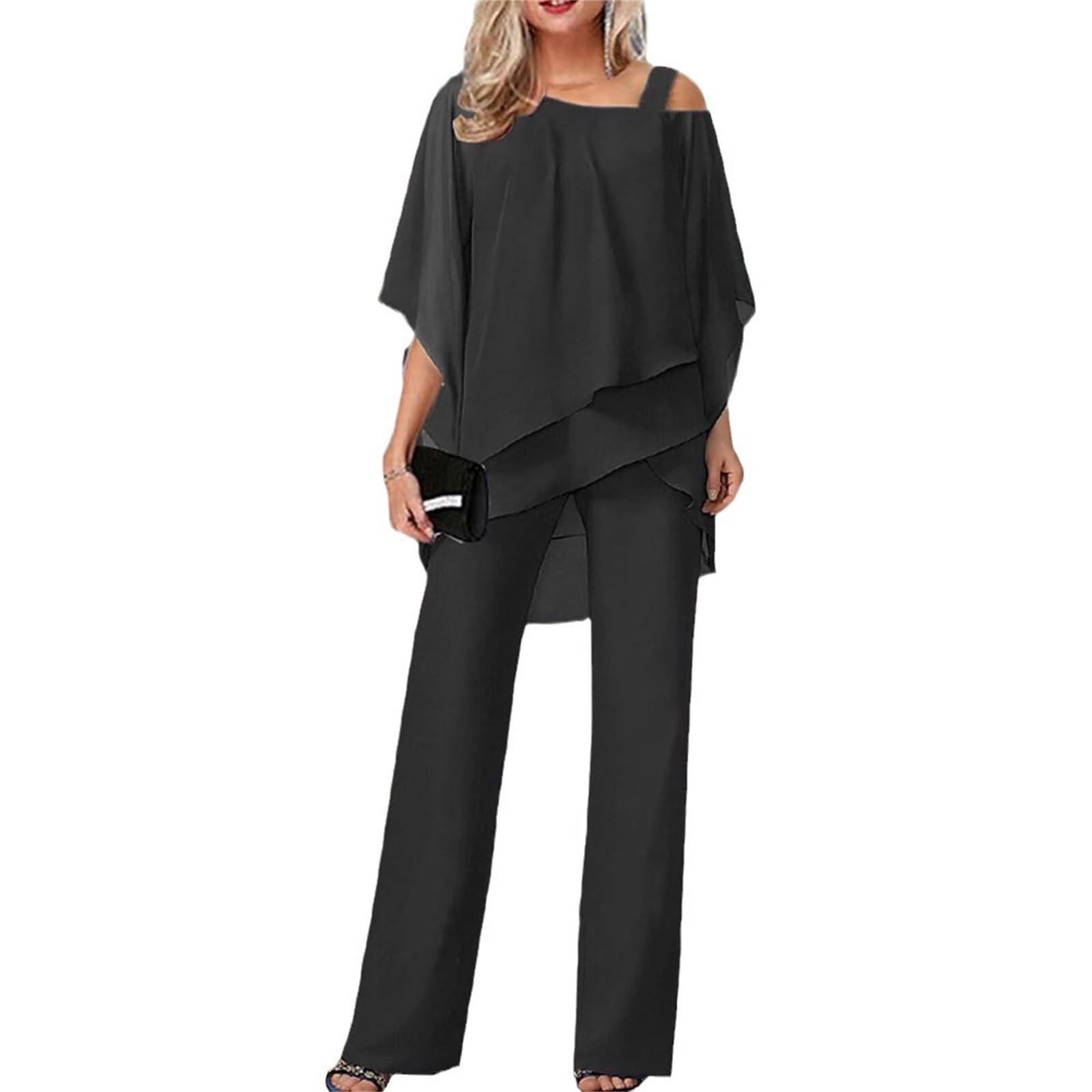 Generisch Zweiteiliges Damen-Outfit: Chiffon-Top mit Fledermausärmeln und asymmetrischem Schnitt sowie eleganter Jumpsuit mit weitem Bein – auch als Hosenanzug für Hochzeitsgäste geeignet