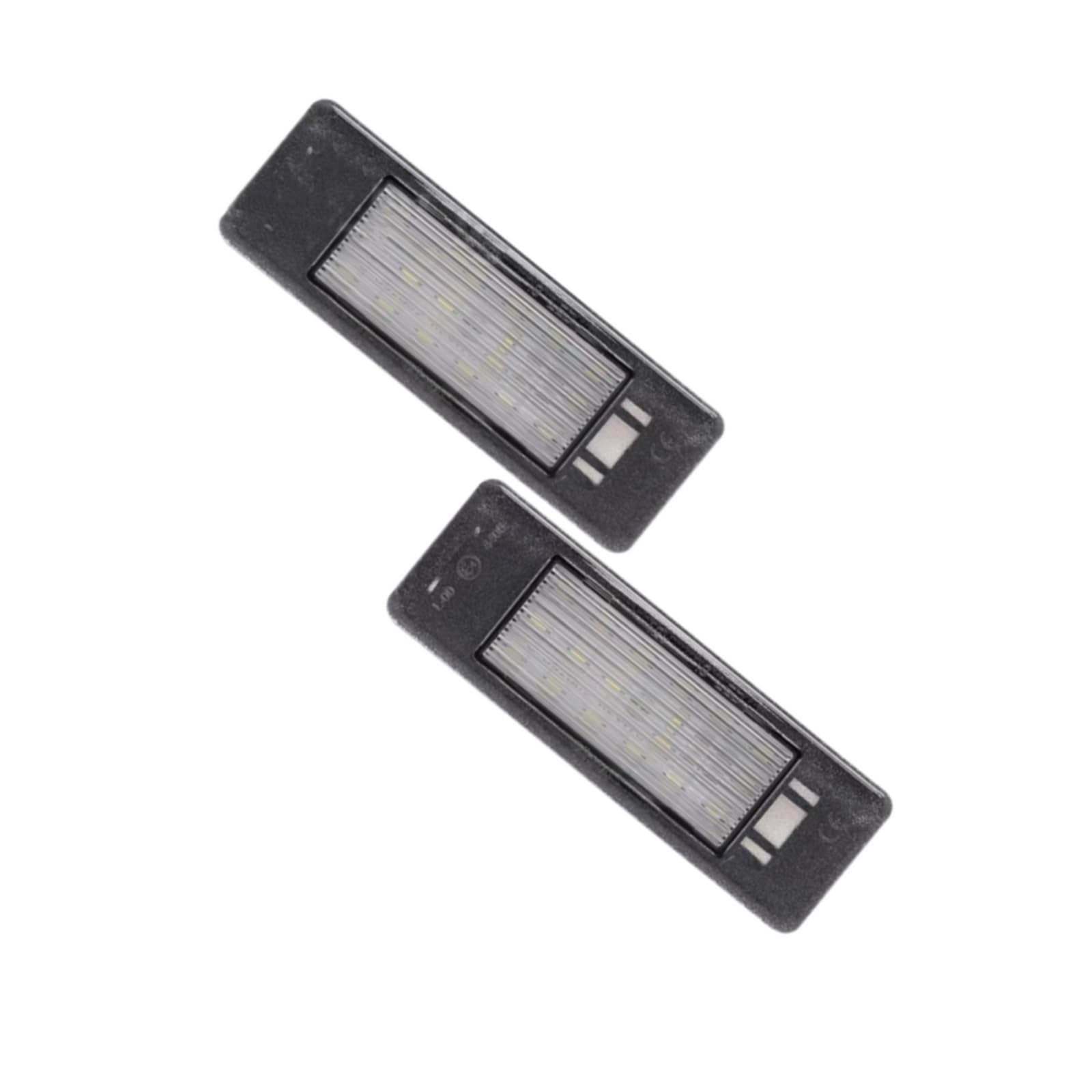 Luces de matrícula Nissan Pathfinder soluciona fallo de luz trasera 8
