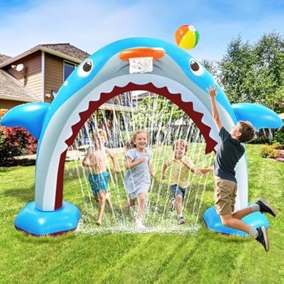 Aufblasbarer Hai-Sprinkler: Must-Have für Sommerschwimmspaß