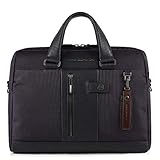 DIN A4 Dokumente, Laptop und Tablet haben in dieser Aktentasche von PIQUADRO Platz. In der Tasche kommen aber auch Stifte, Handy und Co in extra Fächern geordnet unter. Das Design ist sehr sportlich. Maße: 39 x 29 x 9,5 cm