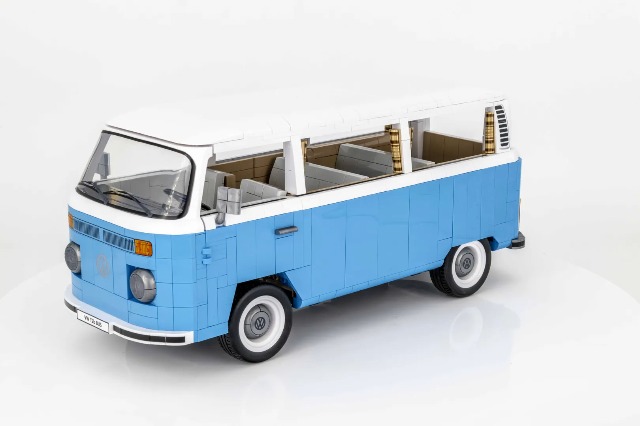 Amazon.com: COBI 1:12 Scale Volkswagen Transporter T2B Bus : Toys