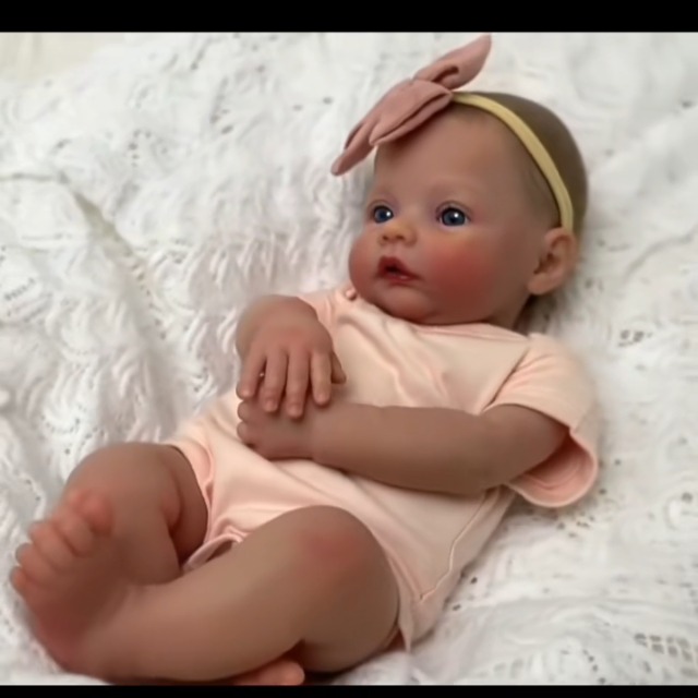Amazon.com: iCradle Lifelike 19 Inch Reborn Baby Dolls Girl Soft