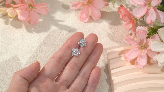 Orecchini A Cerchio Piccoli In Argento 925 Con Fiore Margherita - KRFY, Huggies 10mm, Ipoallergenici