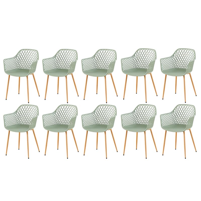 Chaise de jardin extérieur verte avec accoudoir et structure en métal