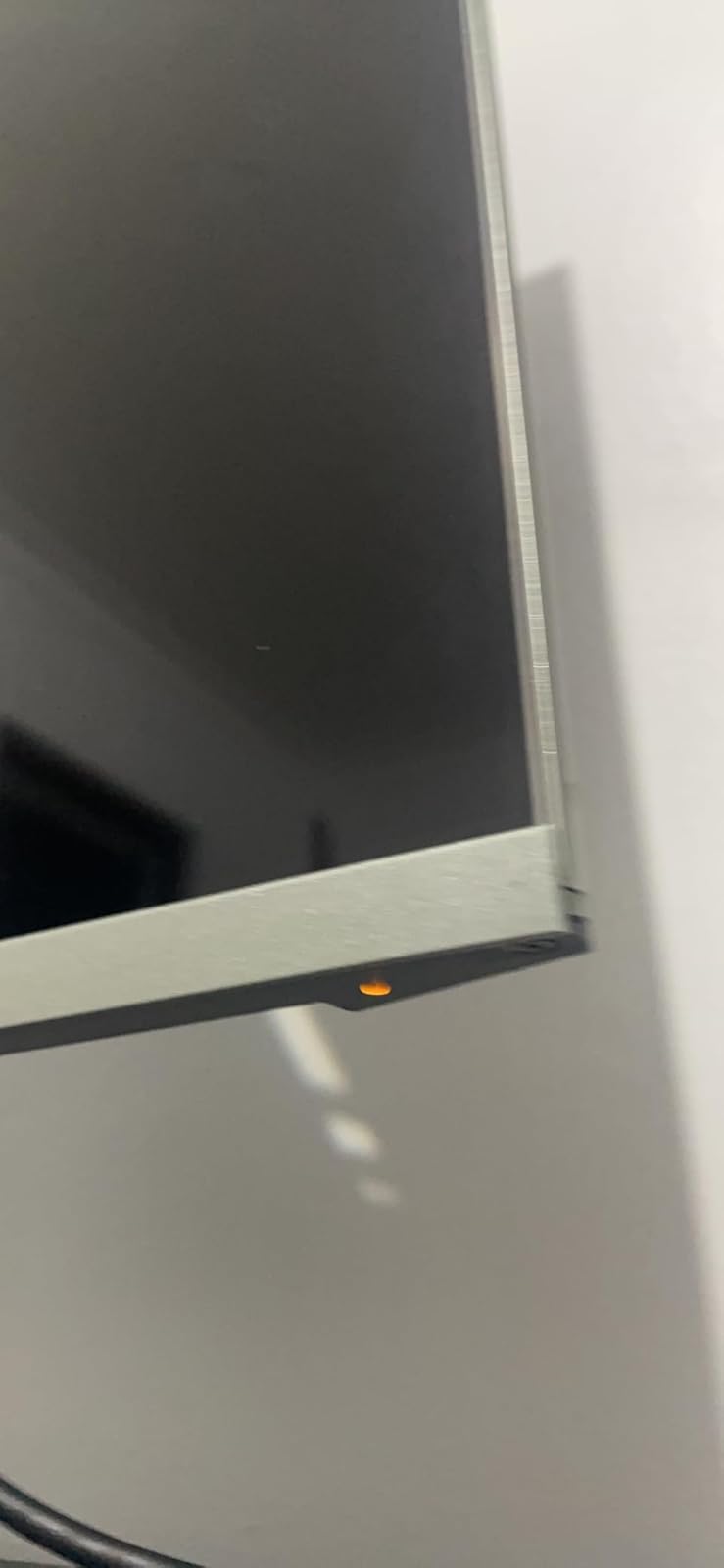Monitor says no signal and then turns off.