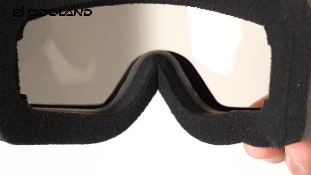 Amazon.com : Odoland Photochromic Ski Goggles for Men Women Adult