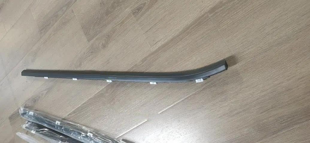 822102L000 4 Pezzi Per Hyundai Per I30 2008-2011 Guarnizione In Gomma Protettiva Per Finestrini Esterni Nera