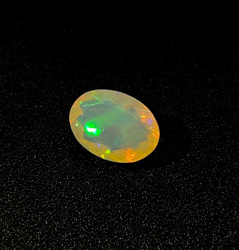 Opale éthiopienne facettée AAA 14x10mm pour haute joaillerie