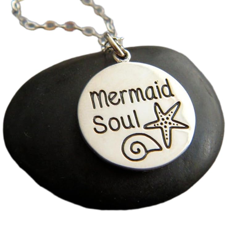 Joyería sencilla de playa en plata fina 925 con exclusivo colgante de alma de sirena