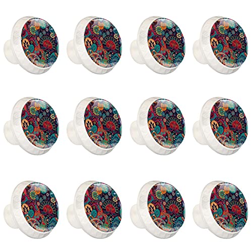 Boutons de placard de cuisine pour relooker une commode bohème
