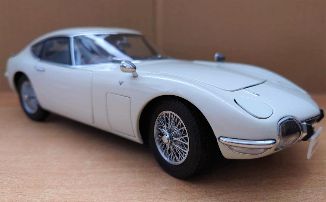 Amazon | 1/18トヨタ2000GT ワイヤースポークホイールバージョン
