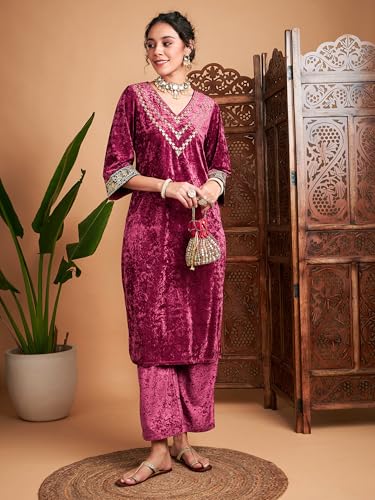 Image of Women Velvet Embroidered Straight Kurta