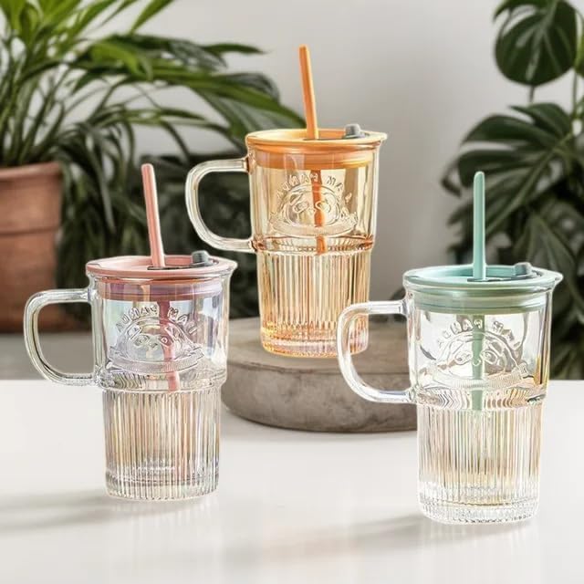 KiKiluxxa Glass Mug Sipper with Straw and Lid 1 pcs -420ml -for Smoothie,Water, Juice, Drinks,Lemon Soda, Beer Drinking Glasses, Iced Coffee - Panda Cup Pink or Brown Random Clour (2PanzaPix 1)