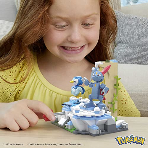 MEGA Pokémon Action Figure Building Toys, Piplup and Sneasel's Snow Day with 171 Pieces and Motion, 2 Poseable Characters - Image 2