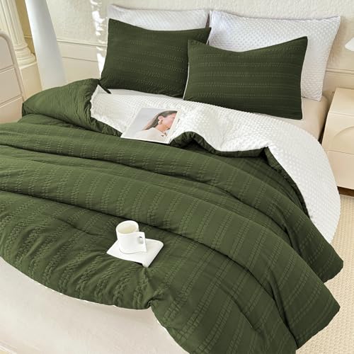 Image of tohrisa Boho Comforter Set Queen Size Striped Pleats Bohemian Seersucker Bedding Set All Season Soft Cozy 3 Pieces Quilt with 2 Pillowcases(90 inchX90 inch Dark Green)
