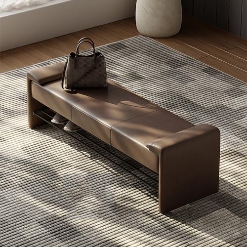 Banc de rangement pour chaussures d'entrée accueillante et dressing rangé