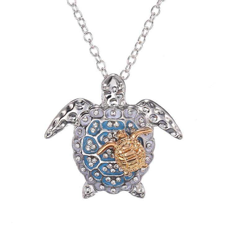 Collier pendentif croix au fini poli miroir, un bijou créatif et durable