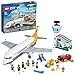 Produktbild LEGO 60262 City Passagierflugzeug mit Flughafenterminal und LKW, Spielset für Kinder ab 6 Jahren