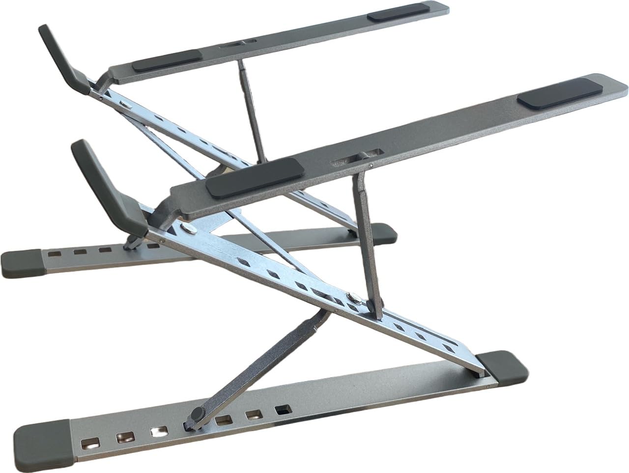Soporte Portátil de Mesa. Laptop Stand. Doble Altura. 9+7 Ángulos Ajustables. Aluminio de Calidad. Ventila y disipa el Calor. Macbook, Macbook Air, iPad iTablets 10-17”. Plegable.