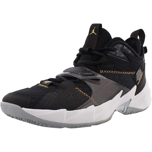 NIKE Men's Basketball Shoe