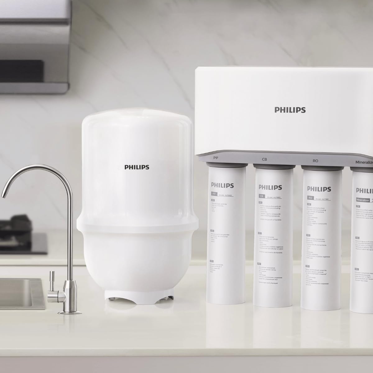 Philips Water 4897099306450 Filtro Grifo, Sistema de Osmosis Inversa Compacto con Tanque 11 Litros, Equilibra el pH del agua filtrada y Mejora el sabor del agua, Facil Instalación, Blanco