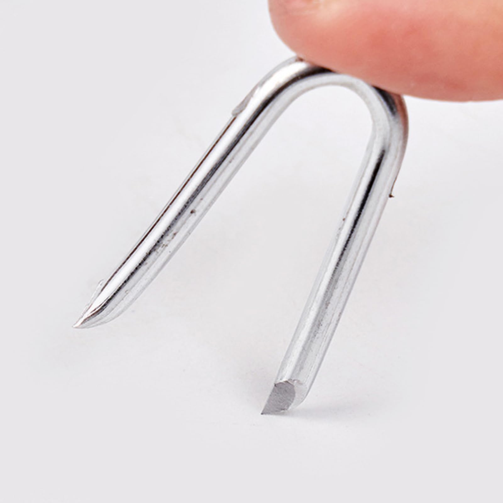 200 piezas de clavos en forma de U para grapas de malla de alambre de acero para alambre y grapas tejidas en forma de U