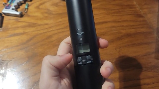 Shure SLXD2/SM58 controls and display