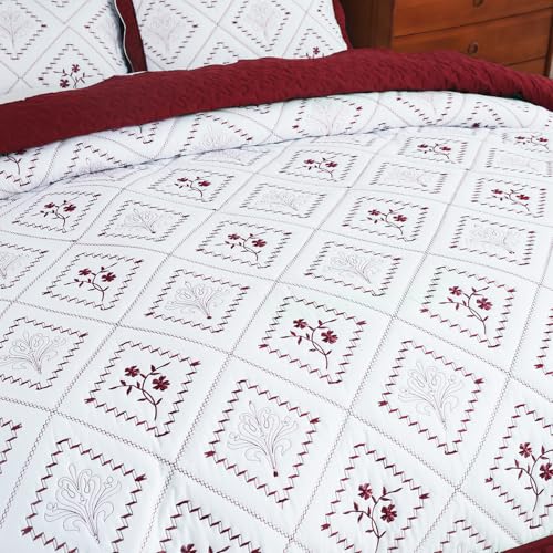 Cmfshape Floral Embroidery Quilt Set,3 Pieces King Size Quilt Bedding Set,Classic Diamond Pattern Quilts,Ultra Soft Lightweight Reversible Bedspread Coverlets for All Season(Burgundy,104"x90") by Cmfshape - Used condition - Image 9