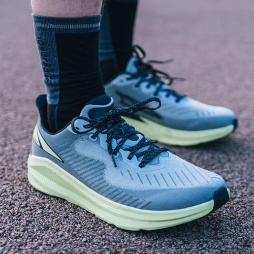 Image of ALTRA Men's Experience Form Road Running Shoe