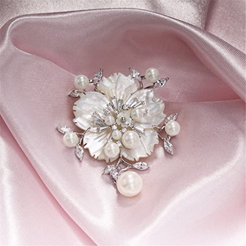 Broche Xiaoxiangfeng pour sublimer une veste de costume femme