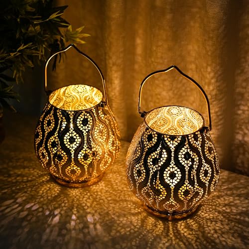 TRIROCKS 2er-Set Marokkanische Dekorative Tischlampen aus Metall 26 cm Hoch Batteriebetriebene Kabellose Laternen für Zuhause Wohnzimmer Garten Hof Partys Veranstaltungen Drinnen Draußen (Gold) – Bild 5