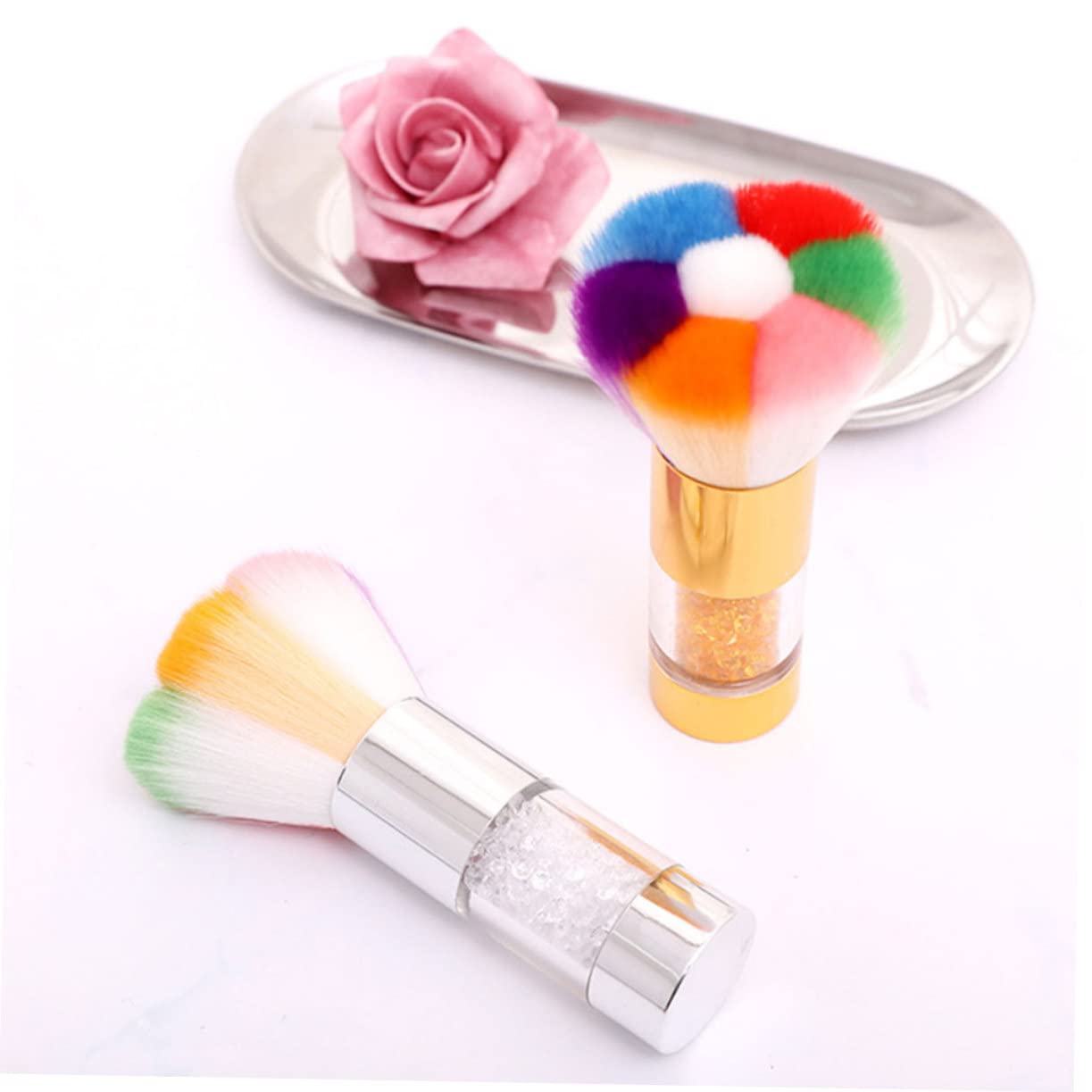 FRCOLOR 4pezzi Pennelli Per Blush Pennelli Per Trucco Multifunzionali e Argento Accessori Cosmetici Per Donne Per Uso Quotidiano e Professionale