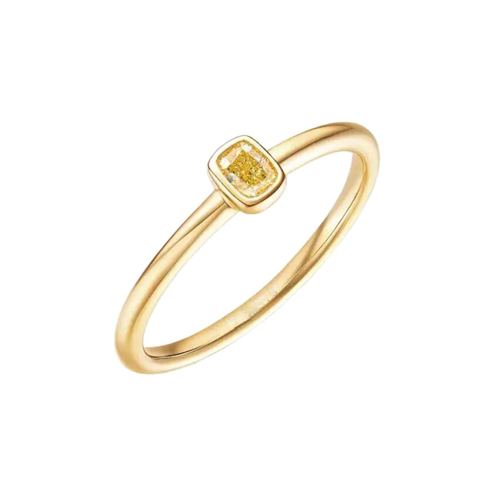 Anillo de compromiso para mujer con diamante cuadrado de oro amarillo de 0,14 quilates