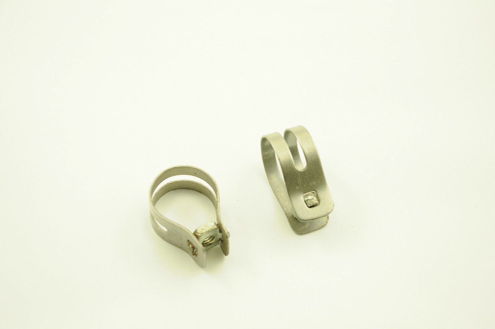 PAIR DIA COMPE/WEINMANN RACING BIKE BRAKE LEVER CLIPS HANDLEBAR CLAMP 22.2mm –23.8mm NOS