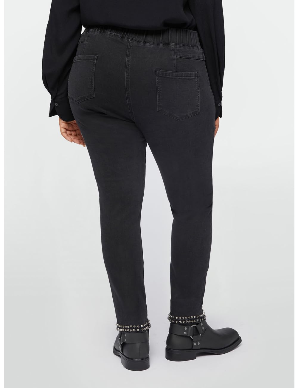 FIORELLA RUBINO: Jeggings con Borchie al Fondo. Stagione Autunno Inverno 2024