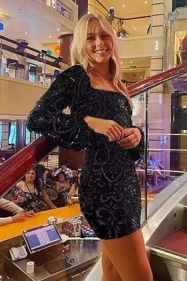 Long Sleeve Homecoming Dresses for Teens Sparkly Sequin Short Tight Party Dress Square Neck HOCO Dresses IMC0344