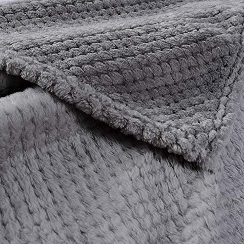 Image of Dog or Cat Blanket, Warm Soft Fuzzy Polyester Microfiber Throw Blanket for Puppy, Kitten, Small, Medium, Large Dogs or Cats, M /32 inch x 40 inch, Grey