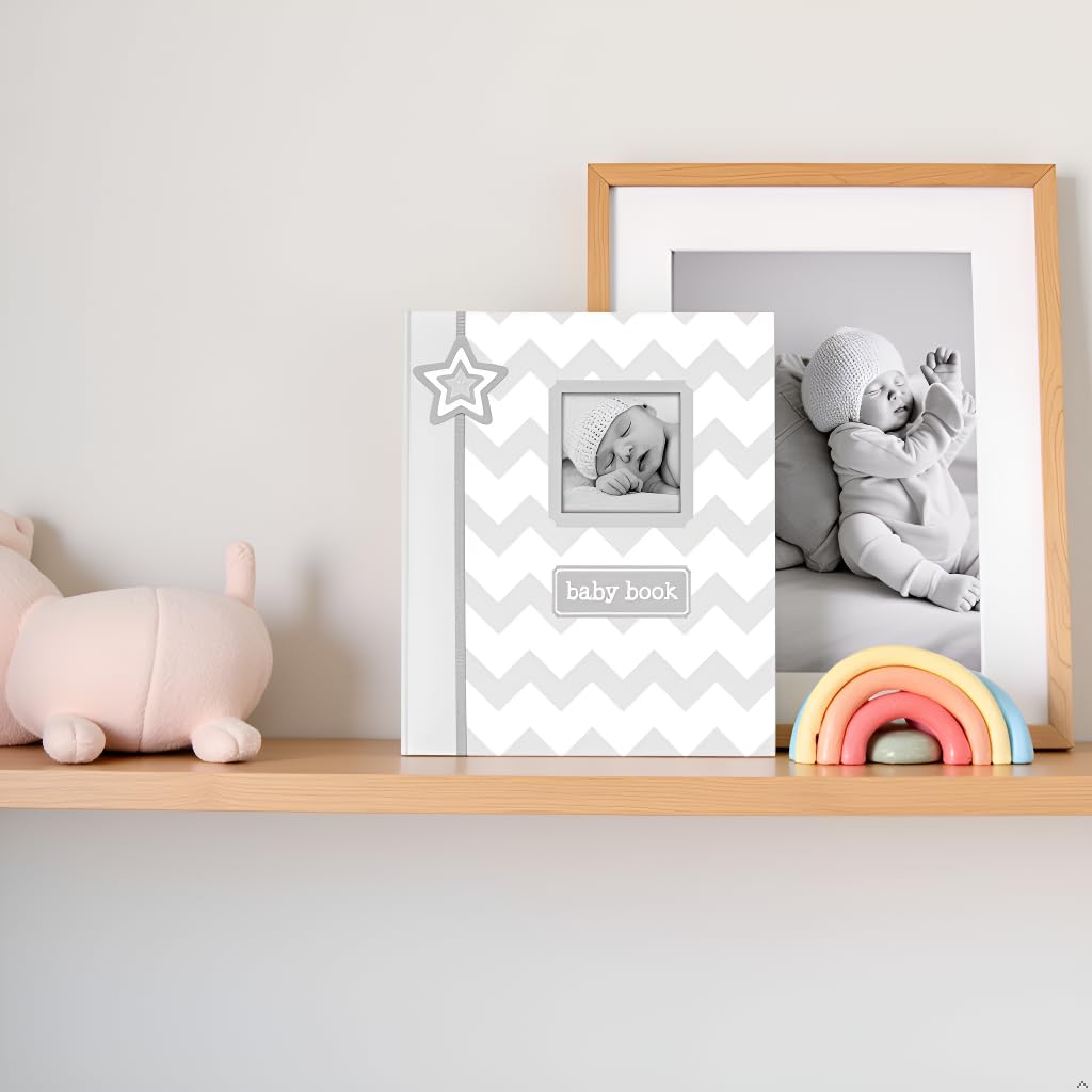 Lil' Peach Chevron Babybook, szary