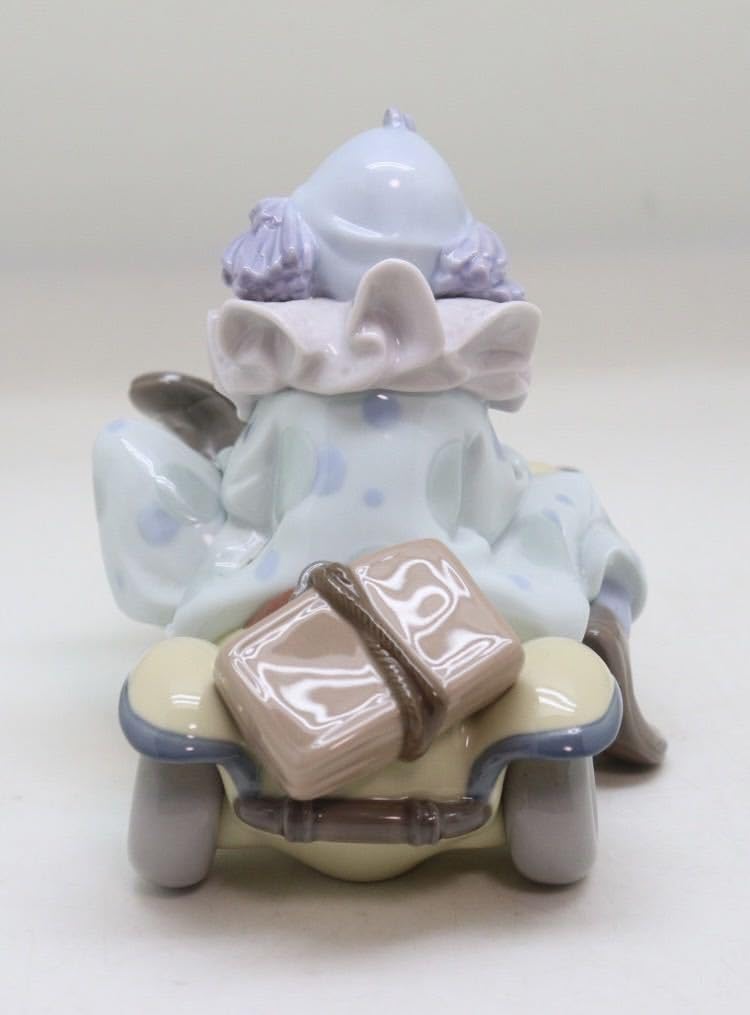 Amazon.co.jp: リヤドロ LLADRO サーカスの幕開け NO.8136 フィギュ 
