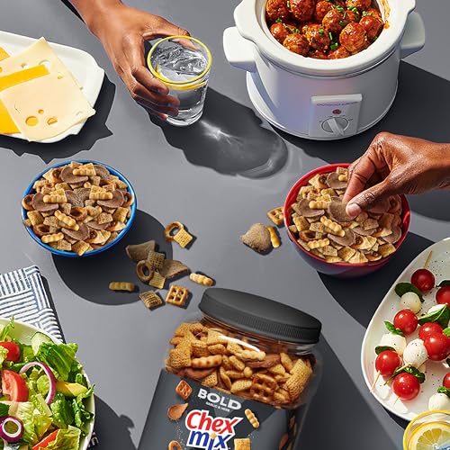 Image of Chex Mix Bold Garlic and Herb Snack Mix, Salty Snacks Tub, 20 oz