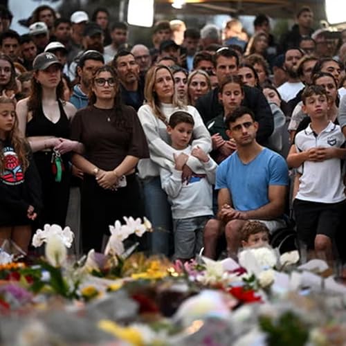 Page de couverture de Australia unites in grief as Bondi victims honoured; Rob Reiner deaths become murder case